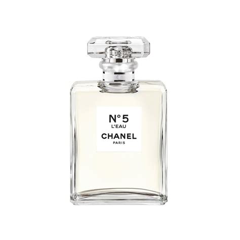 Chanel No 5 L’Eau : Fragrance Review 